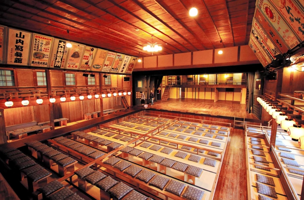 吉沢亮さん、横浜流星さんら出演の映画「国宝」 出石永楽館が主要ロケ地に|但馬 – 神戸新聞 吉沢亮さん、横浜流星さんら出演の映画「国宝」 出石永楽館が主要ロケ地に|但馬 - 神戸新聞