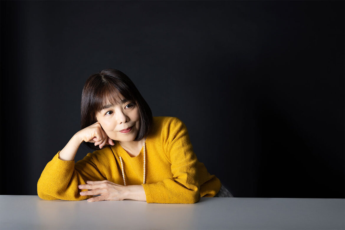 「サラダ記念日」から38年。「SNS疲れ」の時代に俵万智さんがいま、問いかける“言葉の力”とは――『生きる言葉』試し読み | 試し読み | Book Bang －ブックバン－