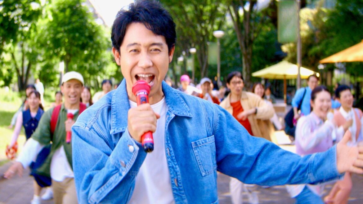 大泉洋、新曲「キラーチューン！」52歳のおじさんが歌い踊って歩く魂のCM、とコメント／第一興商 LIVE DAM WAO CM＋インタビュー＋メイキング