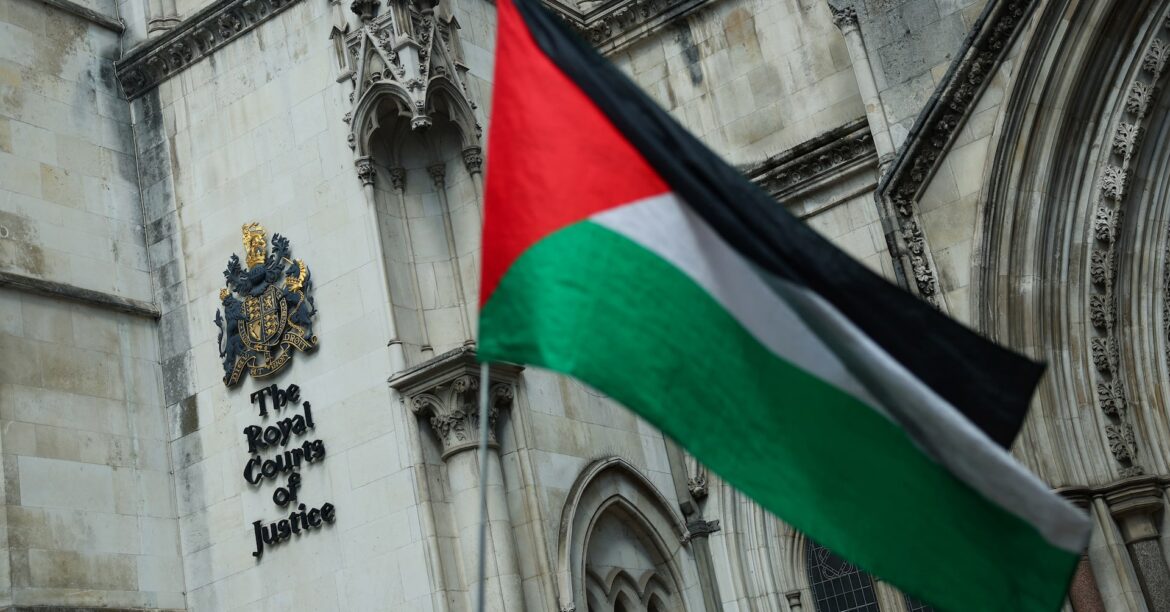 著名パレスチナ人活動家、入植者が射殺　アカデミー賞映画に出演 | ロイター