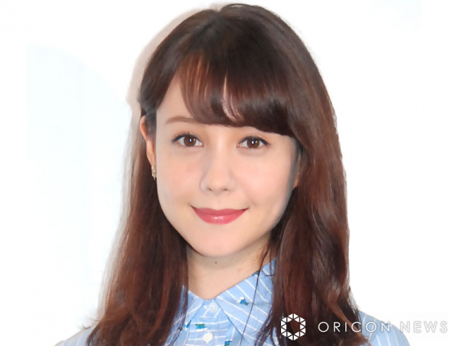 トリンドル玲奈、「すごい別人!」“整形前”姿に反響 主演ドラマで2つの顔演じる「特殊メイクすごい」 | ORICON NEWS | 国内海外のニュース トリンドル玲奈、「すごい別人!」“整形前”姿に反響 主演ドラマで2つの顔演じる「特殊メイクすごい」 | ORICON NEWS | 国内海外のニュース
