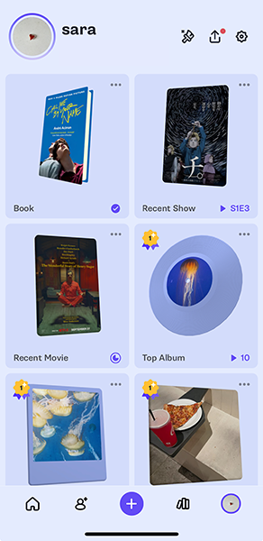 SNSアプリ「Shelf」の操作画面
