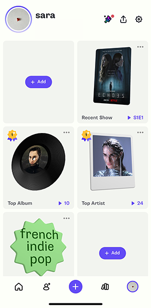 SNSアプリ「Shelf」の操作画面