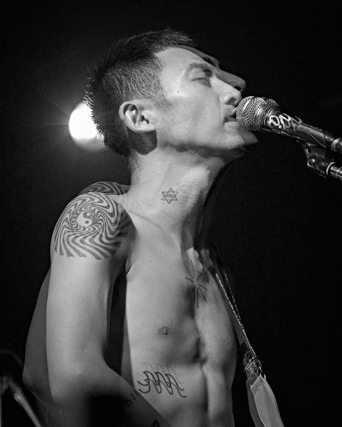 下津光史(踊ってばかりの国)