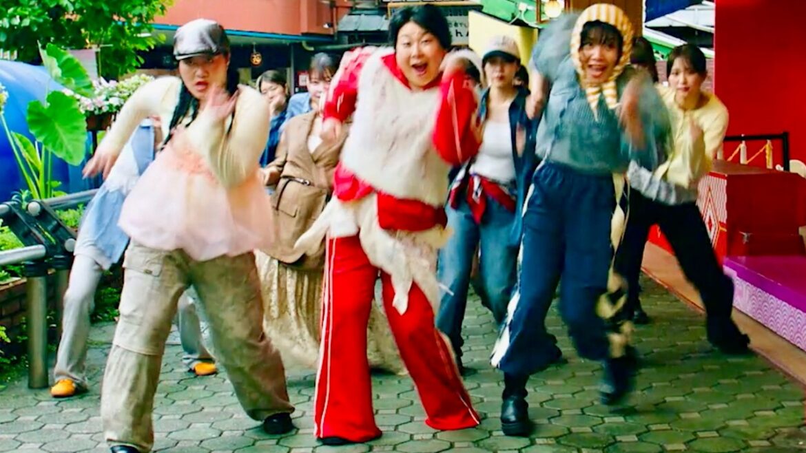 MyM(ガンバレルーヤ+森三中・大島)ダンス!楽曲「超 NAMAIKI」テーマソングに「パルクロ CREW」就任/PAL CLOSET CM+インタビュー+メイキング MyM(ガンバレルーヤ+森三中・大島)ダンス!楽曲「超 NAMAIKI」テーマソングに「パルクロ CREW」就任/PAL CLOSET CM+インタビュー+メイキング