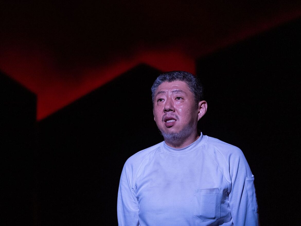 荒川良々、丸山隆平、上白石萌歌らのコメントが到着 赤堀雅秋の最新作『震度３』開幕 - ぴあエンタメ情報