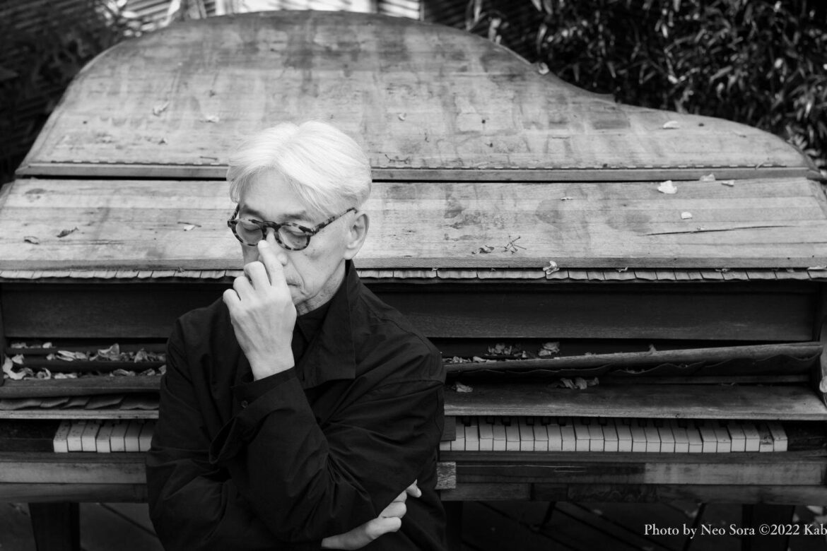 坂本龍一ドキュメンタリー映画『Ryuichi Sakamoto: Diaries』最後の3年半に迫る - ファッションプレス