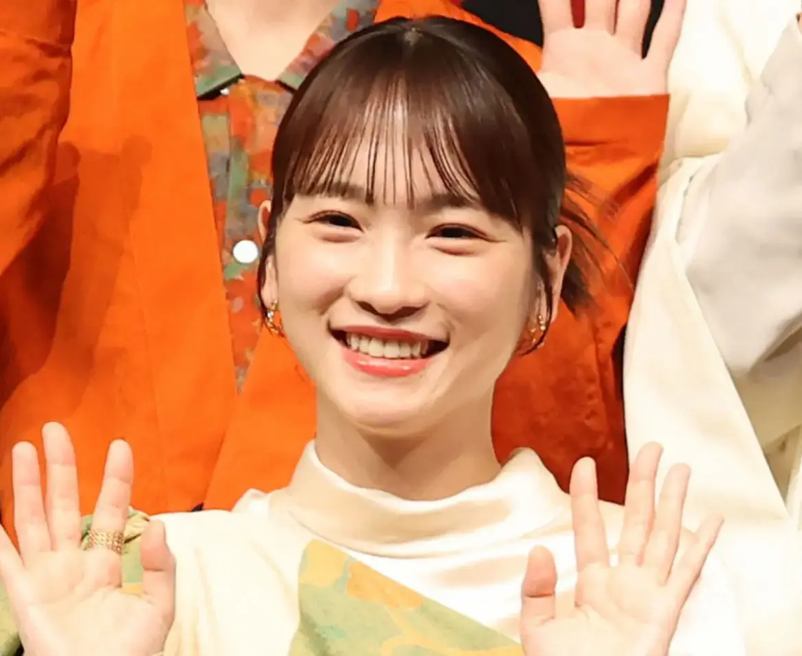 川栄李奈　ロンドンでかつて学園ドラマで共演した俳優仲間と再会　「いろんなアドバイスをくれました」 - スポニチ Sponichi Annex 芸能
