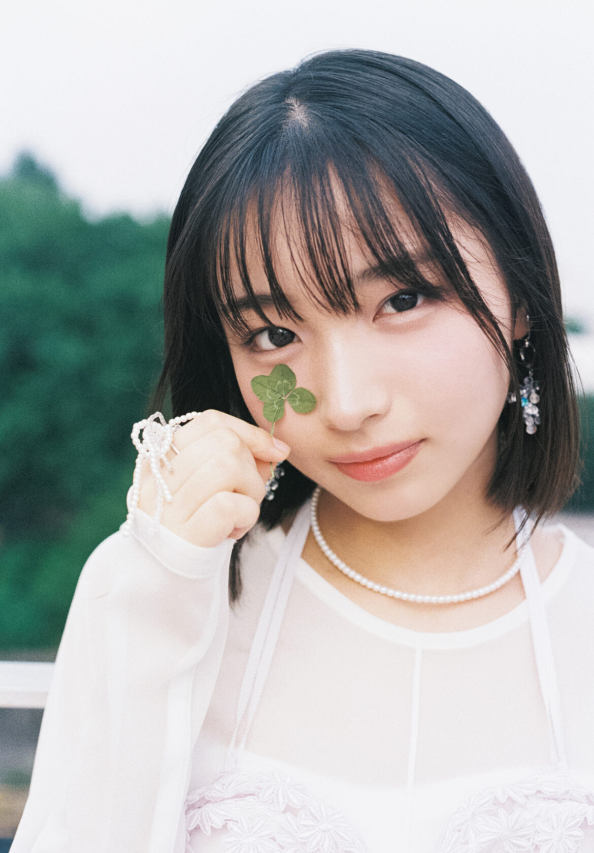 日向坂46 大野愛実『bis』初登場 先輩の金村美玖と「同じ一冊に出られることがうれしい」|Real Sound|リアルサウンド ブック 日向坂46・大野愛実が『bis』に初登場