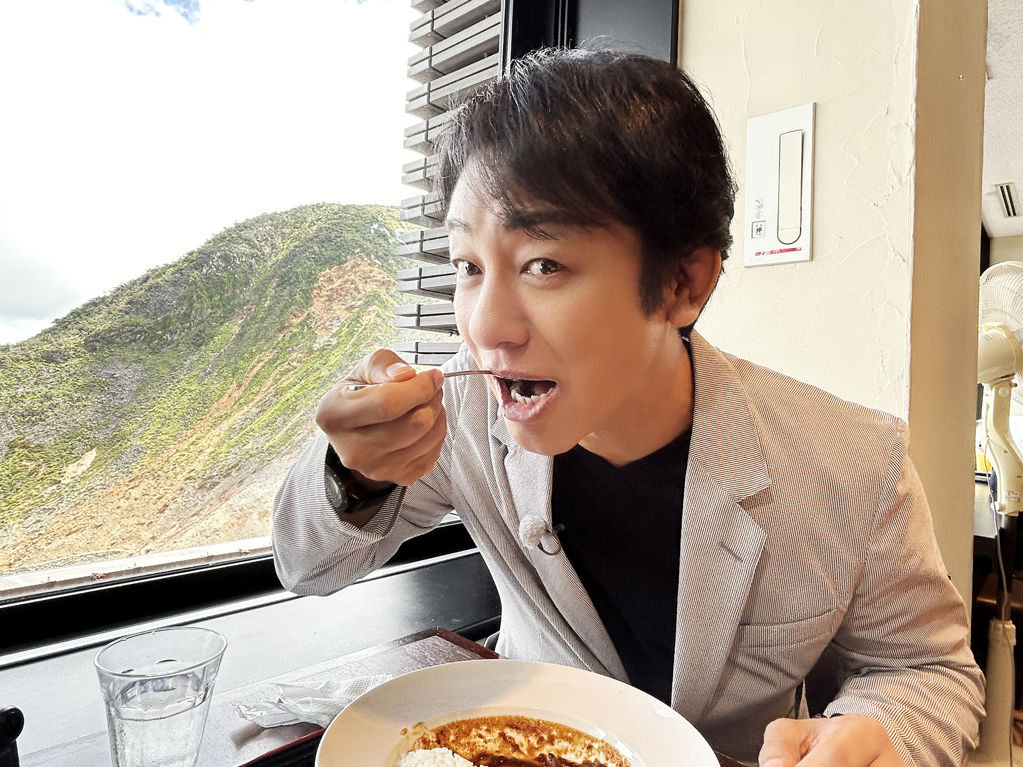 「片岡愛之助の日本全国ぷらっとはしごカレー旅」別カット