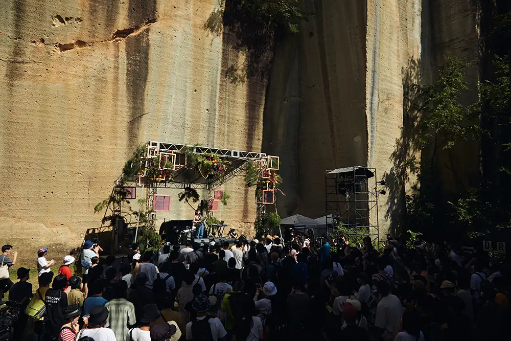 岩壁音楽祭会場