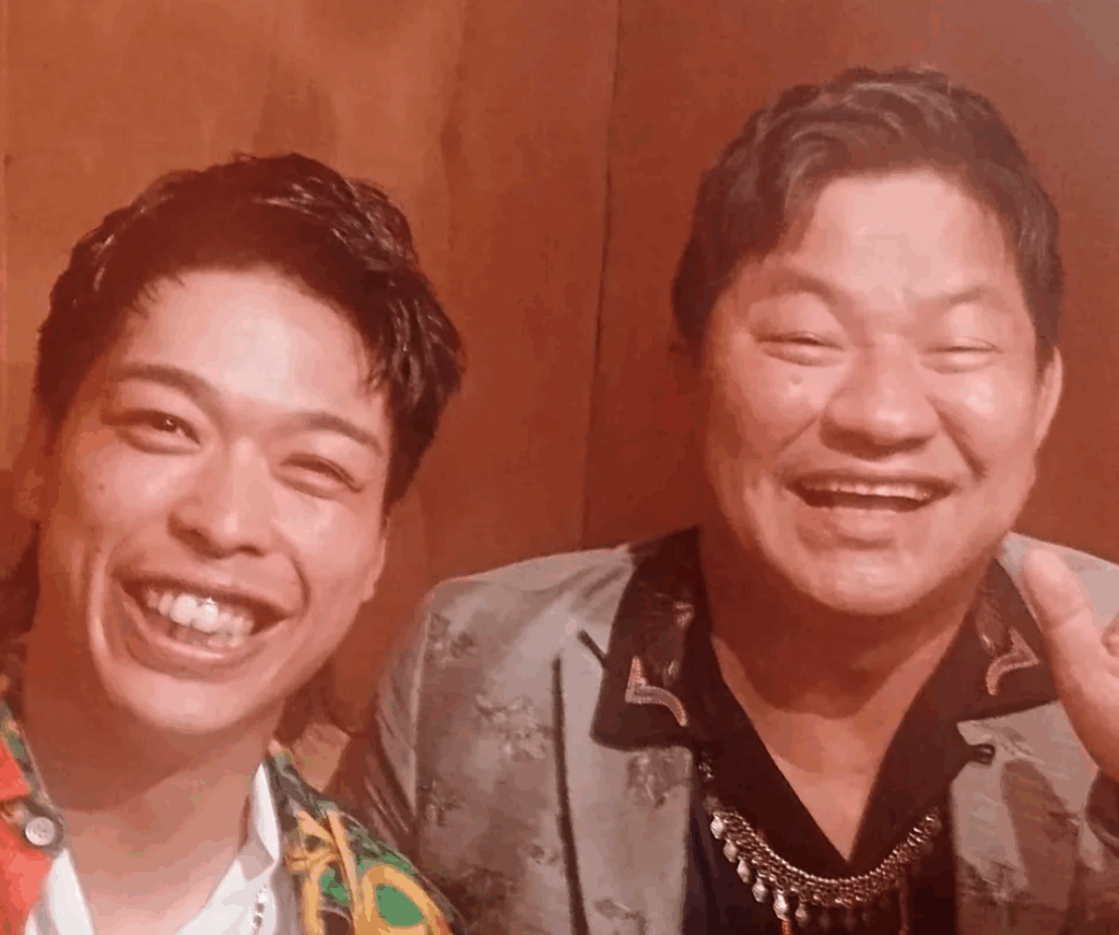 爆笑必至！チャンス大城がABEMA新番組に登場、霜降り明星粗品と共演 | 話題の投稿 | スポーツブル (スポブル)