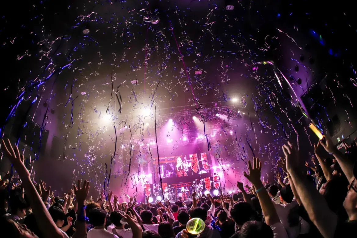 バーチャル音楽フェス「XNAMBA MUSIC FESTIVAL-2025-」Zepp Nambaに述べ1800名が来場 | PANORA