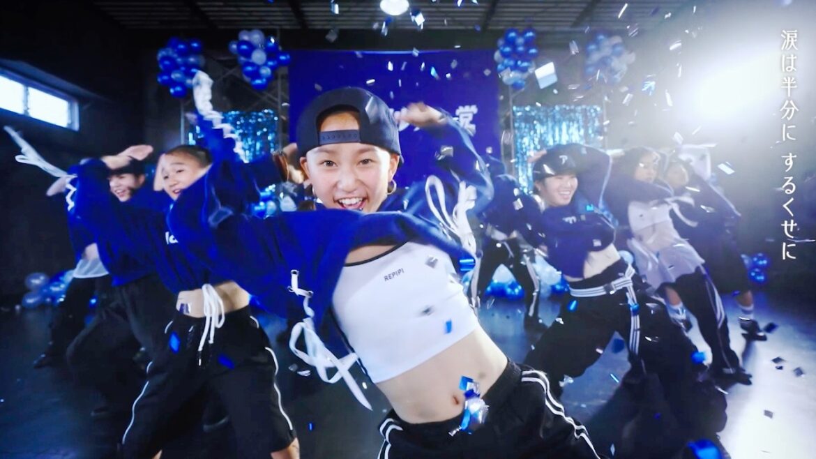 Omoinotakeの新曲「イノセントブルー」をダンスクルーkirameki☆glitterがスピード感溢れるダンス!アルフォート MV Omoinotakeの新曲「イノセントブルー」をダンスクルーkirameki☆glitterがスピード感溢れるダンス!アルフォート MV