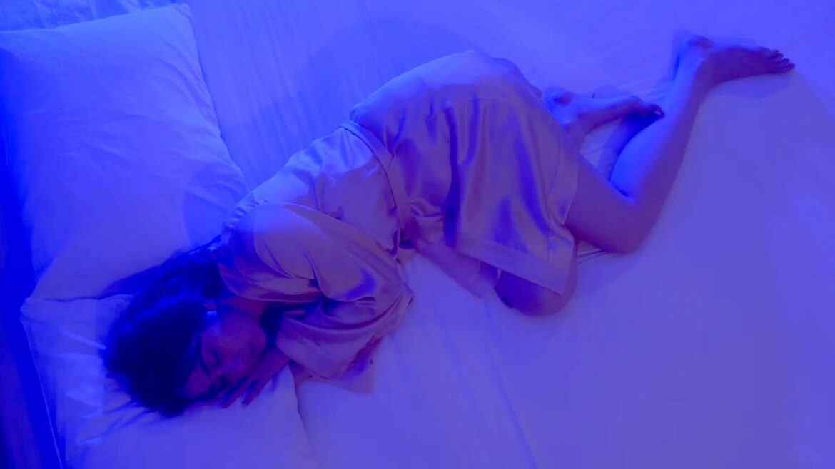 眠ることで体験する“無意識の没入型シネマ”／映画『寝る映画』予告編