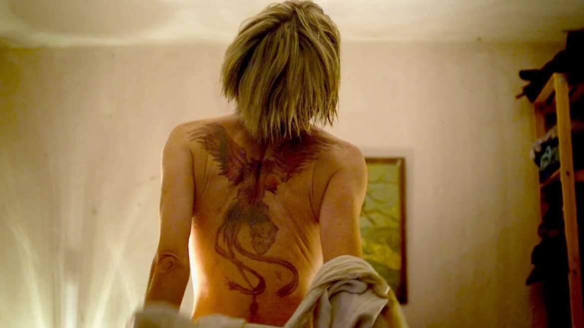 最強のグリンガ(白人女)が悪党どもを地獄に落とす！映画『ドミニク 孤高の反逆者』予告編