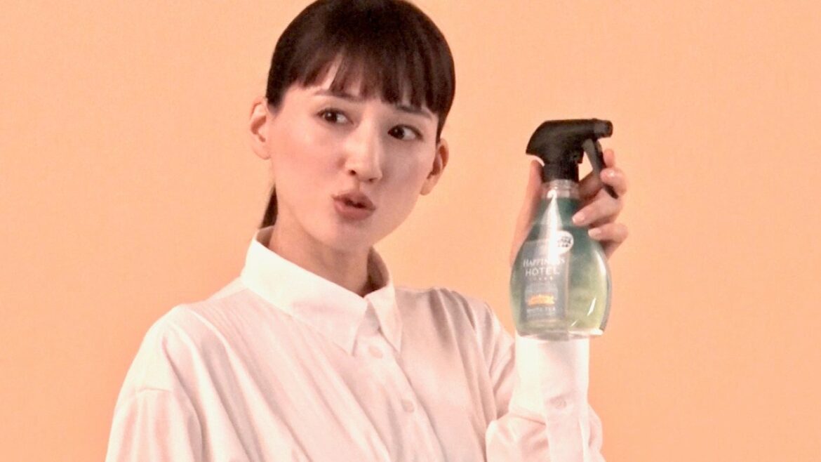 綾瀬はるか、チュー顔に見える？「ハピネ…“シュッ”」／P&G ハピネスミスト CM＋インタビュー＋メイキング