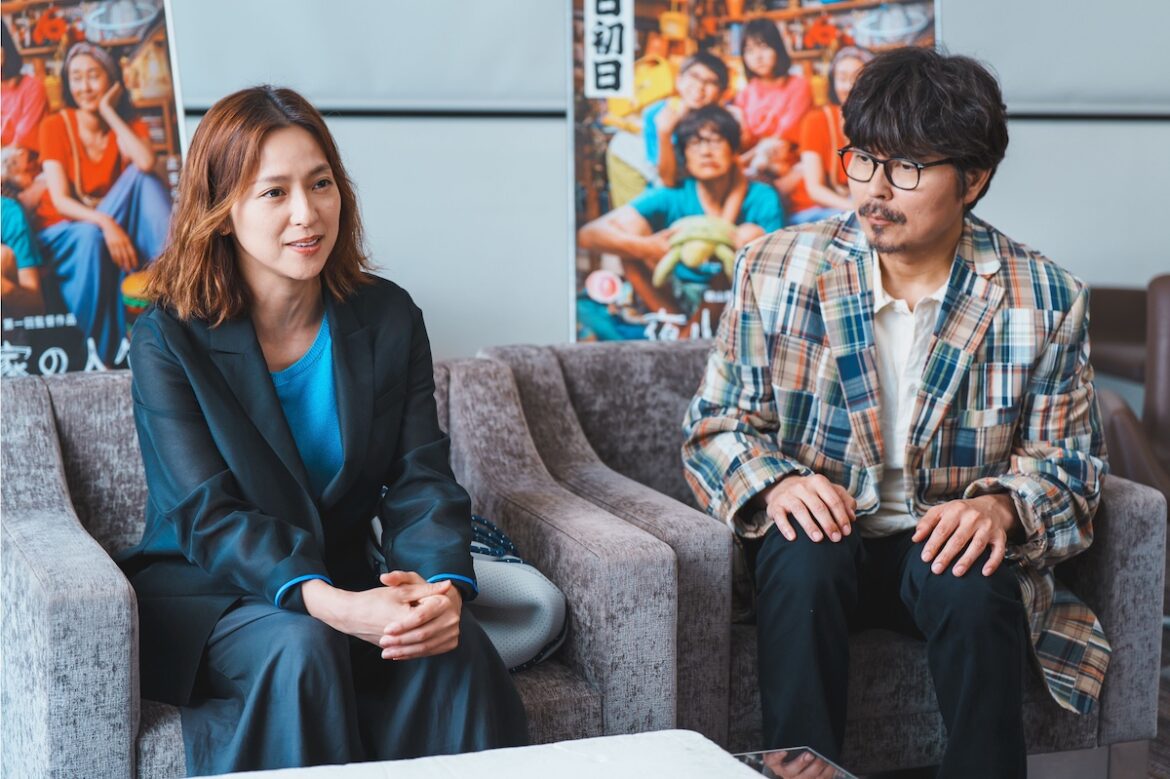 『こんばんは、朝山家です。』が描いた“変わらない日常”の尊さ 未来の“静かな希望”を願って – Real Sound|リアルサウンド 『こんばんは、朝山家です。』“日常”の尊さ