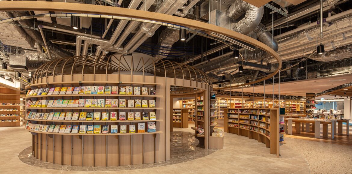 ルミネ史上最大規模で本格開業するニュウマン高輪に、店舗面積1000坪超・約10万冊の本を揃える“心が躍る、自由で、楽しい本屋”「BUNKITSU TOKYO」9月12日（金）オープン - PR TIMES