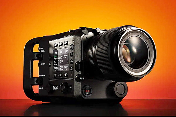 富士がGFマウントのムービーカム「GFX ETERNA 55」発表