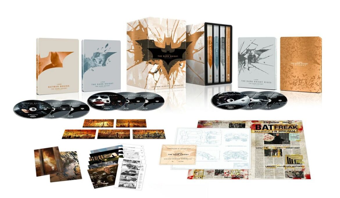『バットマン ビギンズ』製作20周年を記念した『ダークナイト トリロジー（4K UHD＋Blu-ray）』が11/26発売。メタルケース＆スチールブック仕様の豪華ペーパープレミアム付き - 電撃オンライン