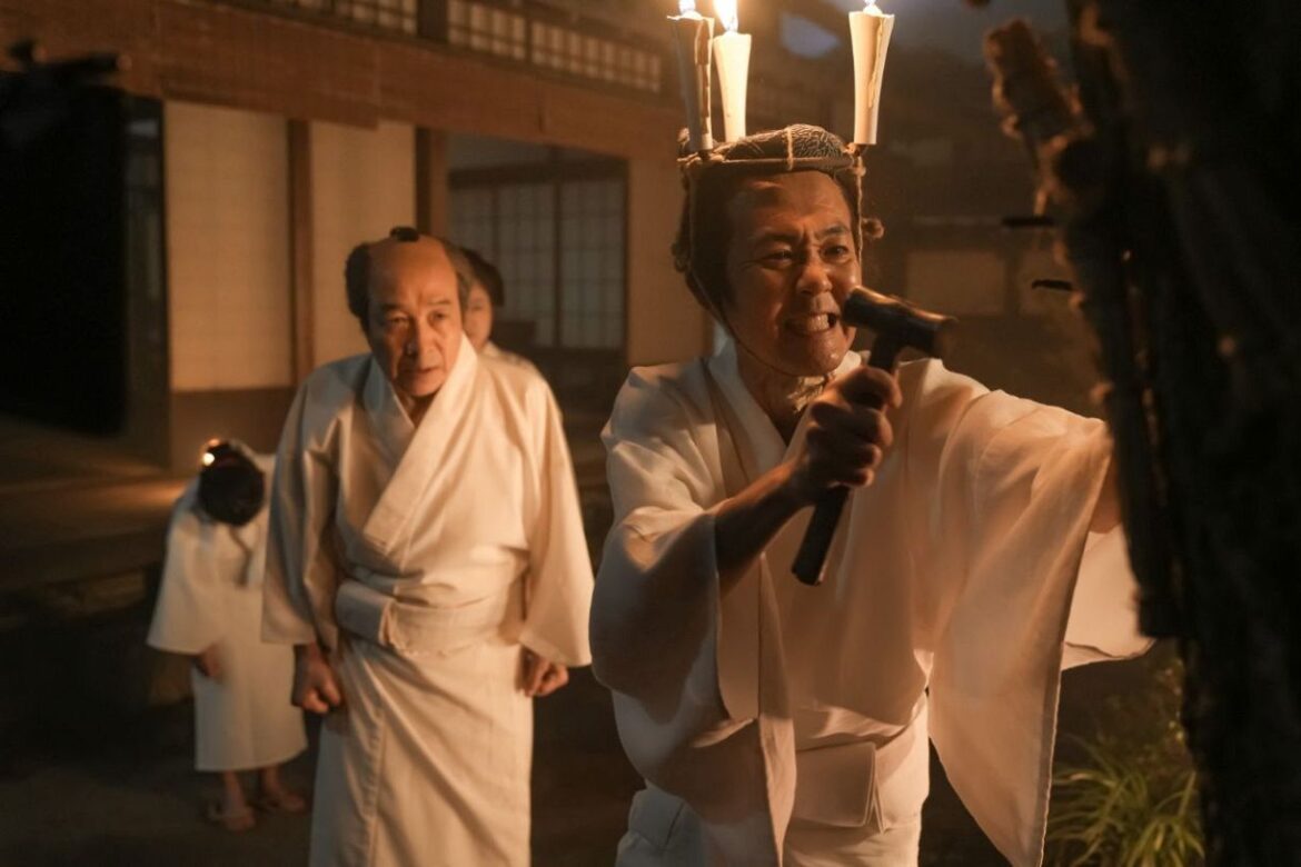 「やっぱり似とるねぇ」朝ドラ2度目の共演、実の父子が同じポーズでオフショット、物語では「大変怠けちょられる」と父をディスった息子だが… - 西スポWEB OTTO!