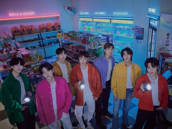 BTS、世界83か国で94万人が熱狂!ライブ映像上映イベント「BTS MOVIE WEEKS」が大盛況 | RBB TODAY BTS、世界83か国で94万人が熱狂!ライブ映像上映イベント「BTS MOVIE WEEKS」が大盛況 | RBB TODAY