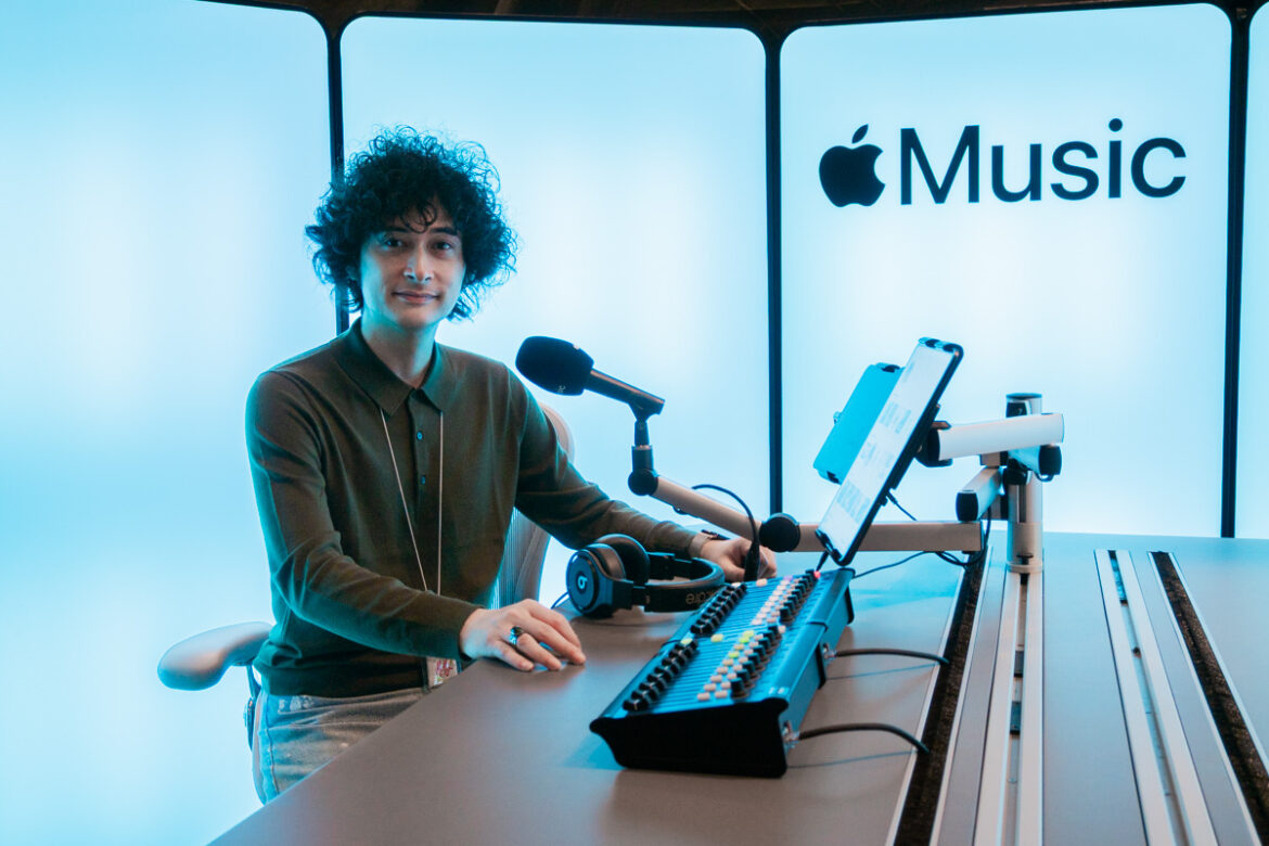 Apple Musicがアップデート。「歌詞の翻訳」などiOS 26で加わった新機能 | Gadget Gate Apple Musicがアップデート。「歌詞の翻訳」などiOS 26で加わった新機能 | Gadget Gate