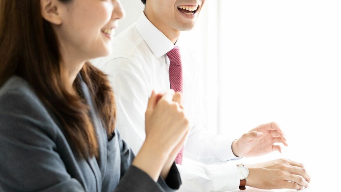 そりゃ話題がどんどん出てくるわけだ…自分の興味関心から話をいくらでも展開できる「話が面白い人の思考」 共通点を見出せば話はどこまでも広がっていく | PRESIDENT Online(プレジデントオンライン) そりゃ話題がどんどん出てくるわけだ…自分の興味関心から話をいくらでも展開できる「話が面白い人の思考」 共通点を見出せば話はどこまでも広がっていく | PRESIDENT Online(プレジデントオンライン)