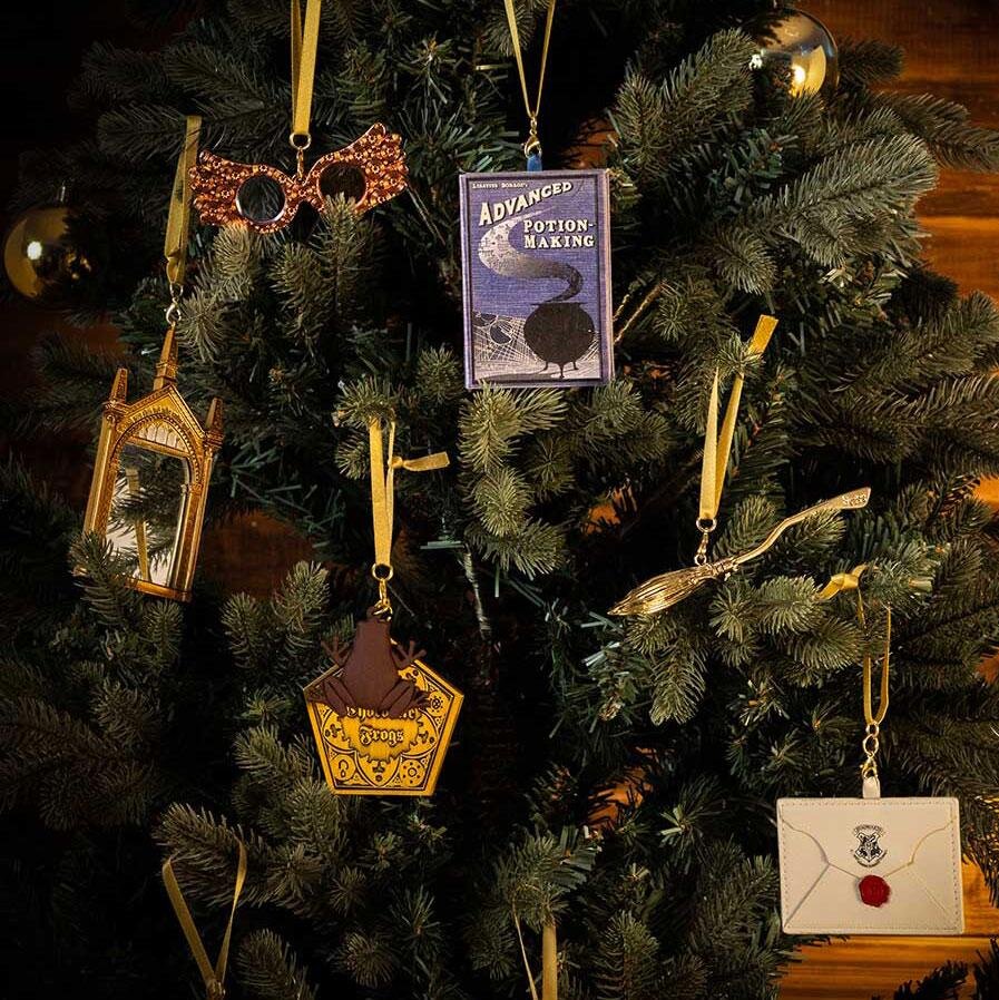 ニュウマン横浜「ハリー・ポッター」クリスマスイベント、組分け帽子フォトスポットやコラボアイテム｜写真5