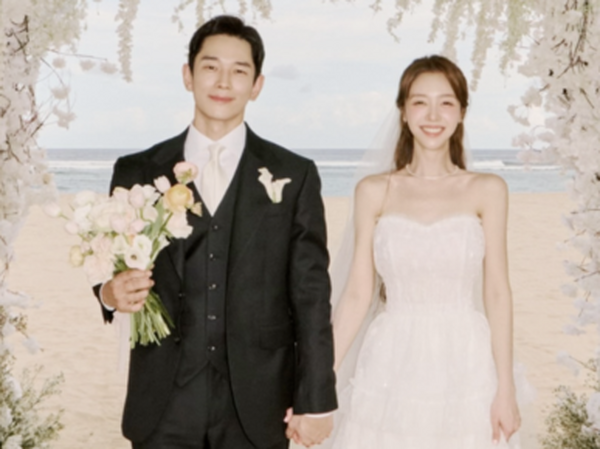 ドラマ共演で結婚した韓国人俳優カップル、バリでの極秘挙式の様子を公開!! | cinemacafe.net ドラマ共演で結婚した韓国人俳優カップル、バリでの極秘挙式の様子を公開!! | cinemacafe.net