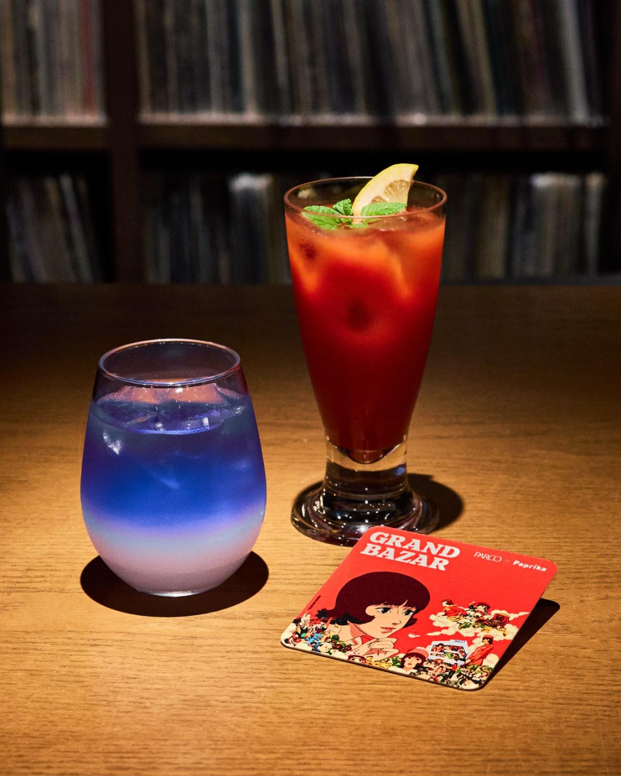 バタフライピーカルピス 800円 スパイシーブラッディメアリー 900円 ※コラボレーションドリンクの注文でコースターをプレゼント ※数量限定・なくなり次第終了