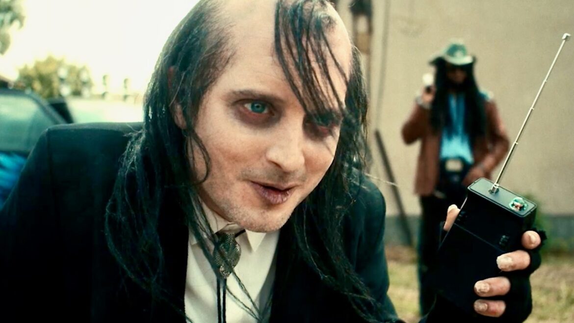 【綺麗すぎる青い瞳のハゲた怪物】イライジャ・ウッド、衝撃の特殊メイクで激変!/映画『トキシック・アベンジャー』特別映像 【綺麗すぎる青い瞳のハゲた怪物】イライジャ・ウッド、衝撃の特殊メイクで激変!/映画『トキシック・アベンジャー』特別映像