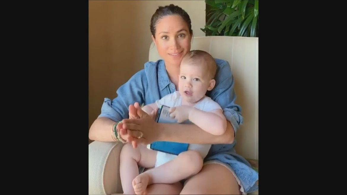英王子の長男、1歳に 動画公開、「父親似」