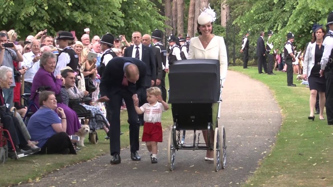 Royal Baby Christening - シャーロット王女の洗礼式のロイヤルファミリーが集合｜ELLE Celebrity Now