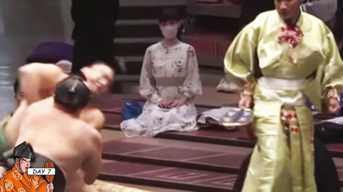 謎の女性 - The Mysterious Lady - November Grand Sumo Tournement 溜席の妖精