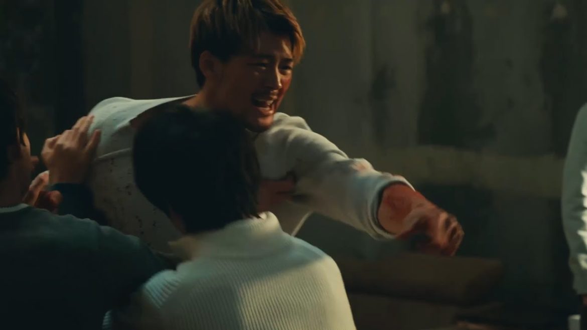 安全なシェルターにゴーレムが！響（竹内涼真）は父と再会し、意外な事実を知ることに！？【公式】ドラマ「君と世界が終わる日に」シーズン２ 第2話 Huluにて3月28日より配信開始！
