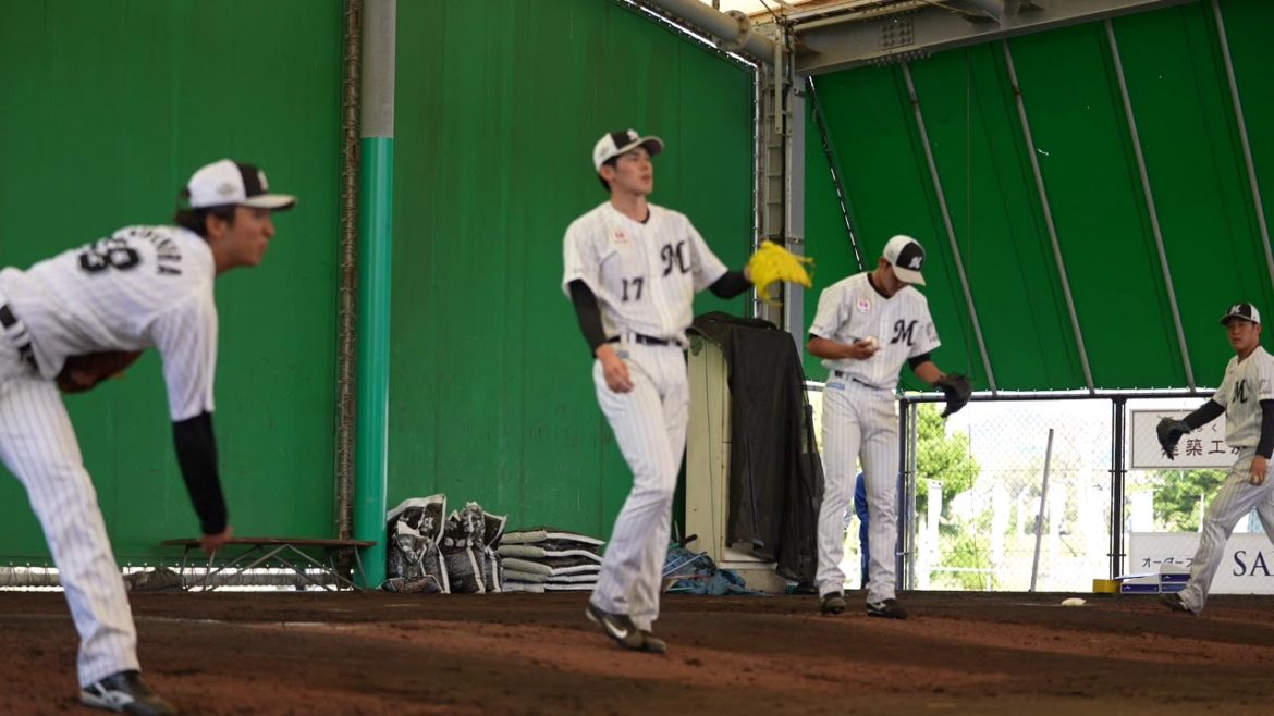 佐々木朗希 ブルペン投球 2021 キャンプ初日 ブルペン投球 37球 【野球 プロ野球 千葉ロッテ ロッテ】