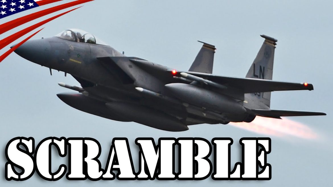 F-15戦闘機スクランブル・強化シェルター(耐爆格納庫)から緊急発進