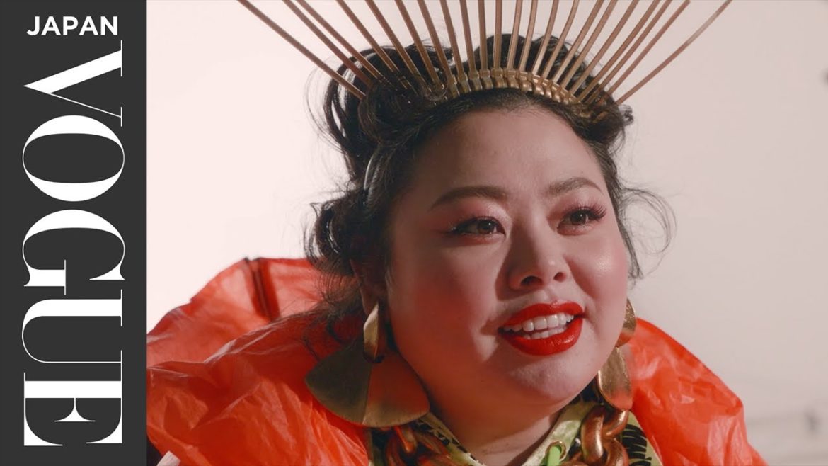 FUN&FUNKYなルックに身を包んだ渡辺直美の撮影に密着!彼女が考える「笑い」と「ファッション」の関係とは?| VOGUE JAPAN FUN&FUNKYなルックに身を包んだ渡辺直美の撮影に密着!彼女が考える「笑い」と「ファッション」の関係とは?| VOGUE JAPAN