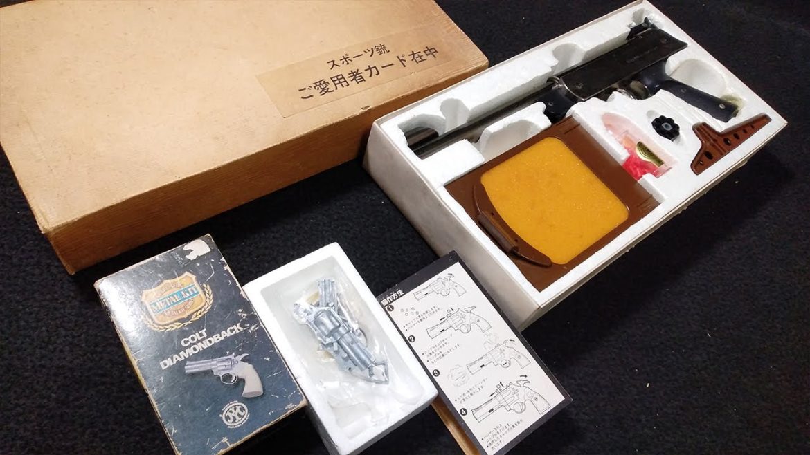 【ogasi（オガシ―）さま】より支援物資が届きました！昭和レトロ懐かしい貴重なお品物のご提供に感謝です！ステッカー刷新タイミングなのでクロネコ軍団の新旧ステッカーを勝手に送付です（笑）