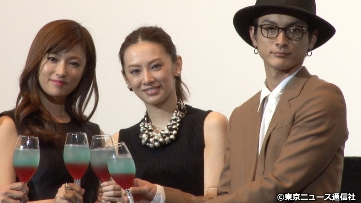 【TNS動画ニュース】北川景子と深田恭子の豹変ぶりに高良健吾が戦々恐々!? 映画「ルームメイト」初日舞台あいさつ