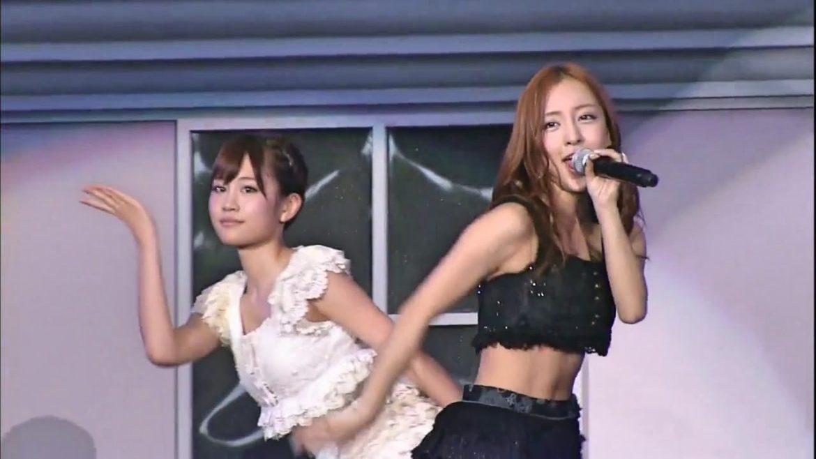 AKB48「前田敦子」x「板野友美」-「君と僕の関係」よっしゃぁ～行くぞぉ～！in西武ドーム2011 【110724】