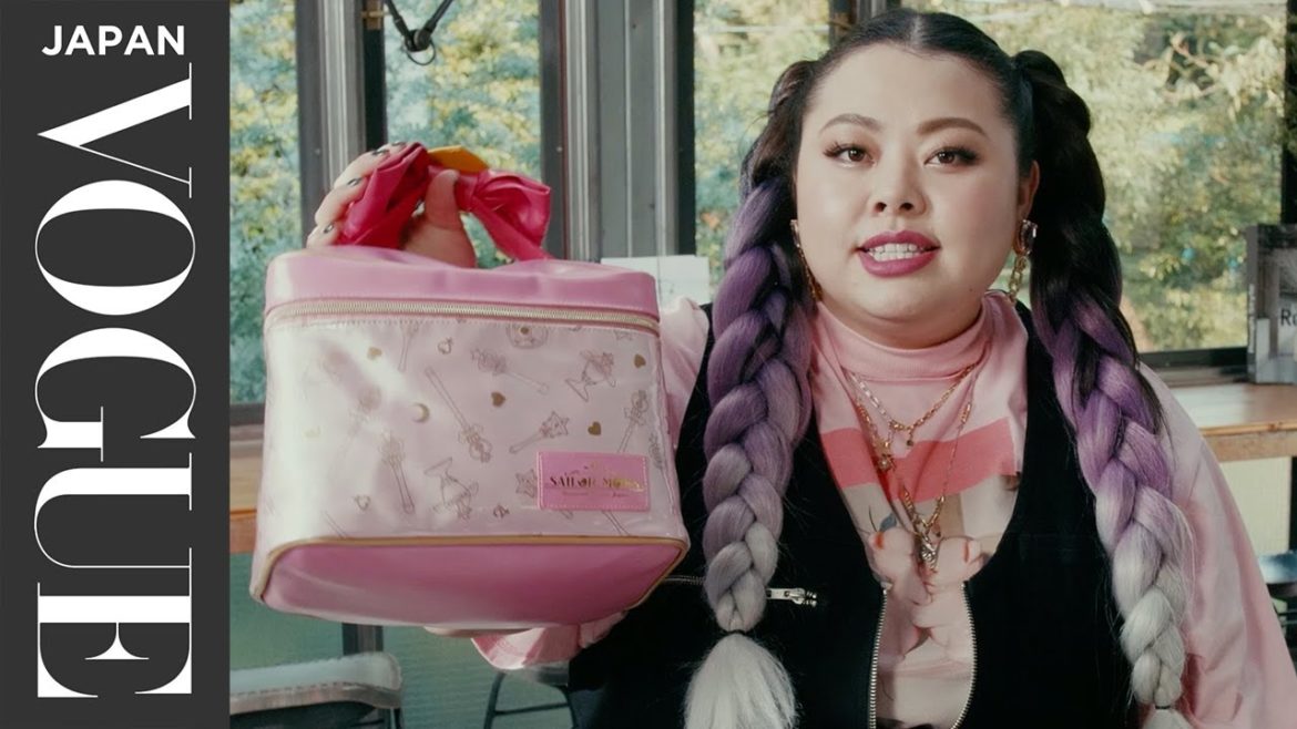 渡辺直美、すべてがビッグなバッグの中身を初公開！| In The Bag | VOGUE JAPAN