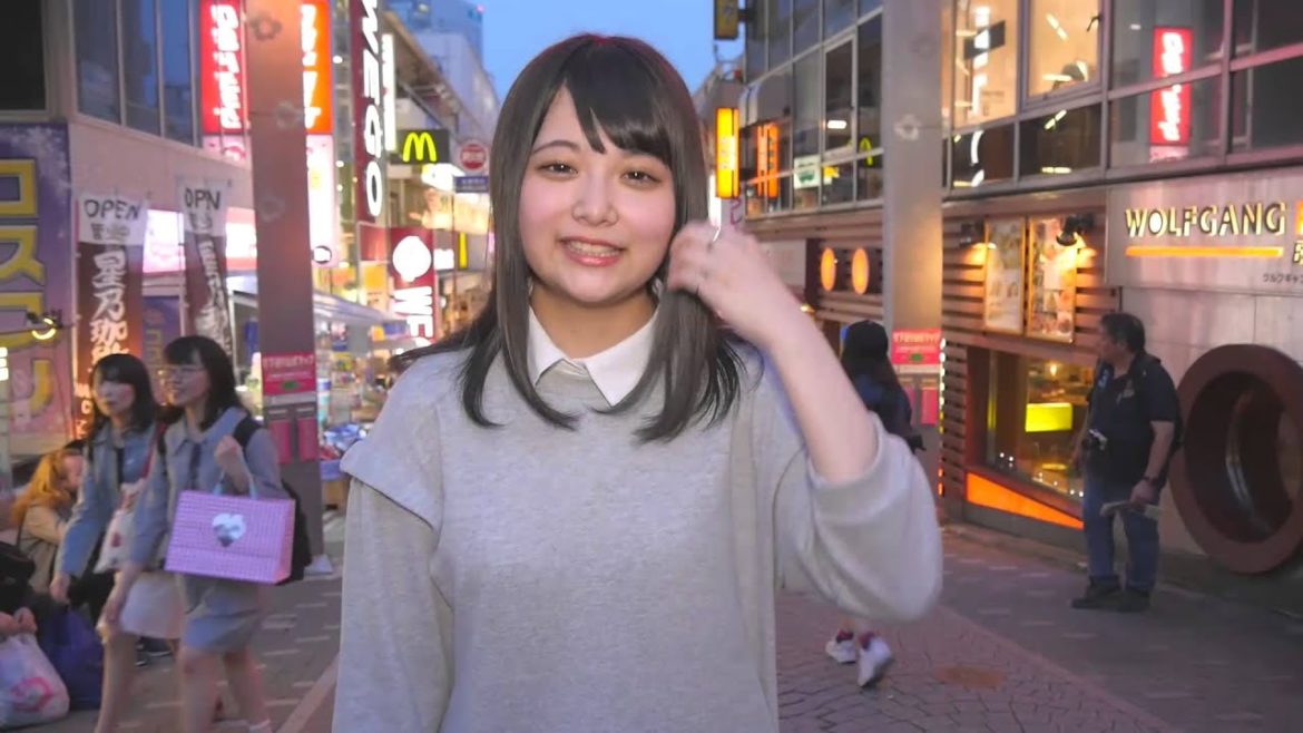【走る女】すみだかほ