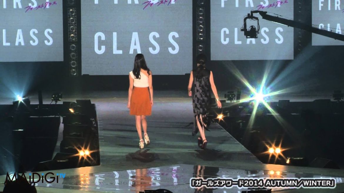 菜々緒、シシド・カフカが悪女ポーズで魅せる　「ファーストクラス」“姉妹”初ランウエー　「ガールズアワード2014 AUTUMN／WINTER」　#Nanao and Kavka Shishido