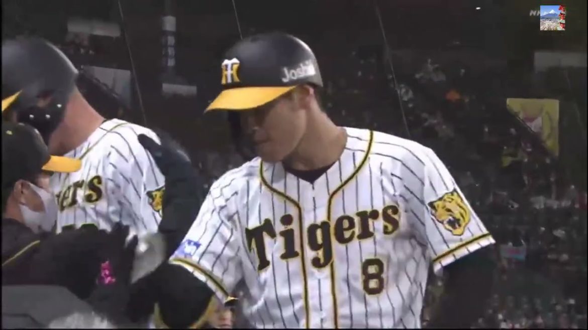 【 阪神 vs 広島カープ 】(4回) 4 -0 阪神タイガース ,佐藤 輝明. ホームラン｜プロ野球2021 4月15日