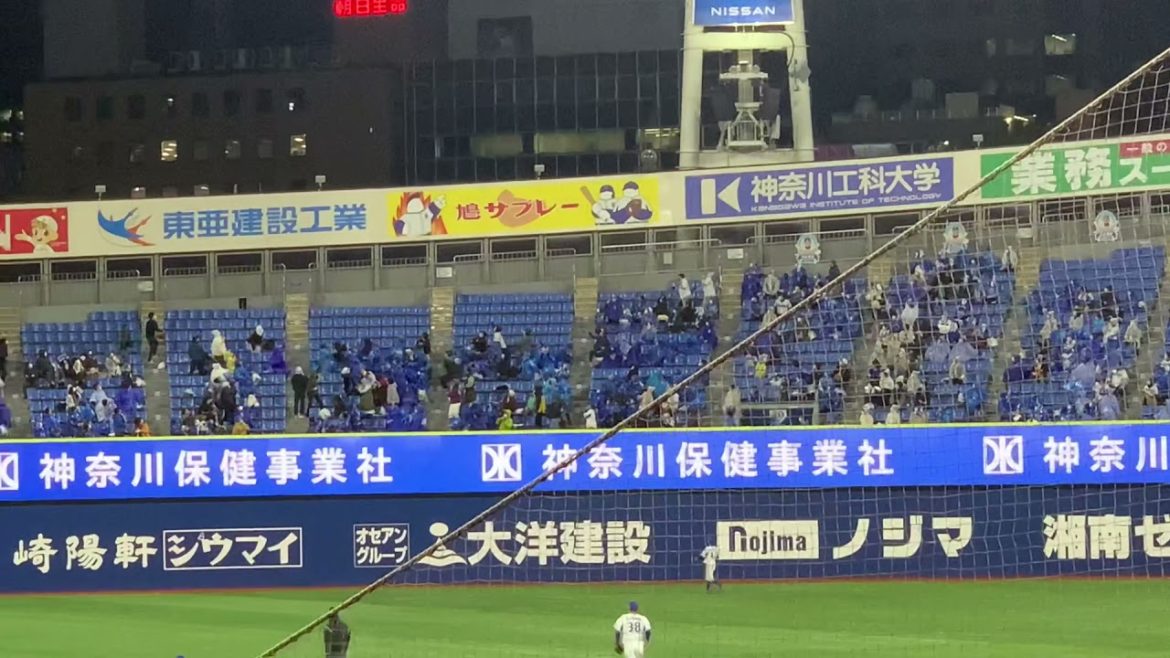 ベンチ全員どん引き！佐藤輝明の場外ホームラン！貴重な追加点！
