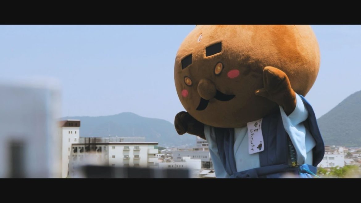 Omnibus Movies 【HONETSUKIDORI】 『マルガメ エマージェンシーコール（Marugame Emergency Call）』　監督：酒井善史