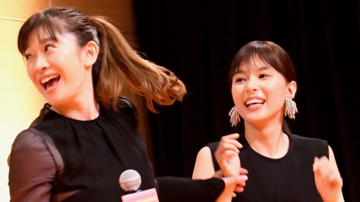 芳根京子、篠原涼子との共演がうれしすぎて抱きついて涙!?／映画『今日も嫌がらせ弁当』完成披露イベント